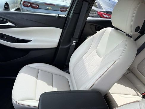 Used 2024 Buick Encore GX Avenir w/ Avenir Convenience Package AWD/4WD image 20