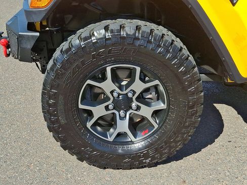 Used 2021 Jeep Wrangler Unlimited Rubicon AWD/4WD image 8
