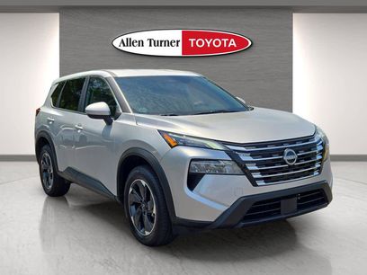Used 2024 Nissan Rogue SV