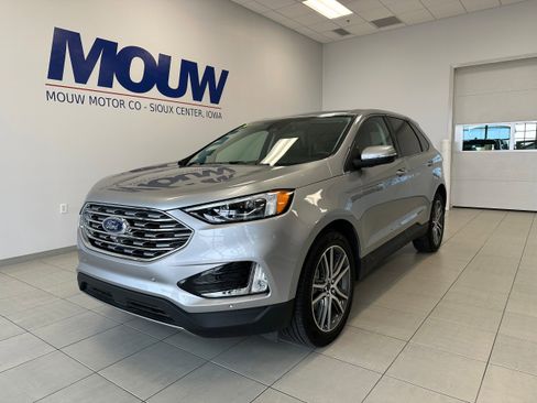 Used 2024 Ford Edge Titanium w/ Equipment Group 301A AWD/4WD image 2