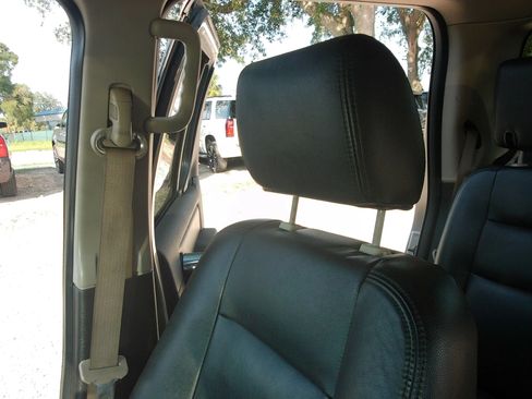 Used 2008 Ford Explorer Sport Trac XLT AWD/4WD image 19