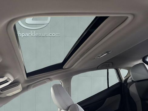 Used 2023 Subaru Crosstrek 2.5i Limited w/ Moonroof Package AWD/4WD image 22