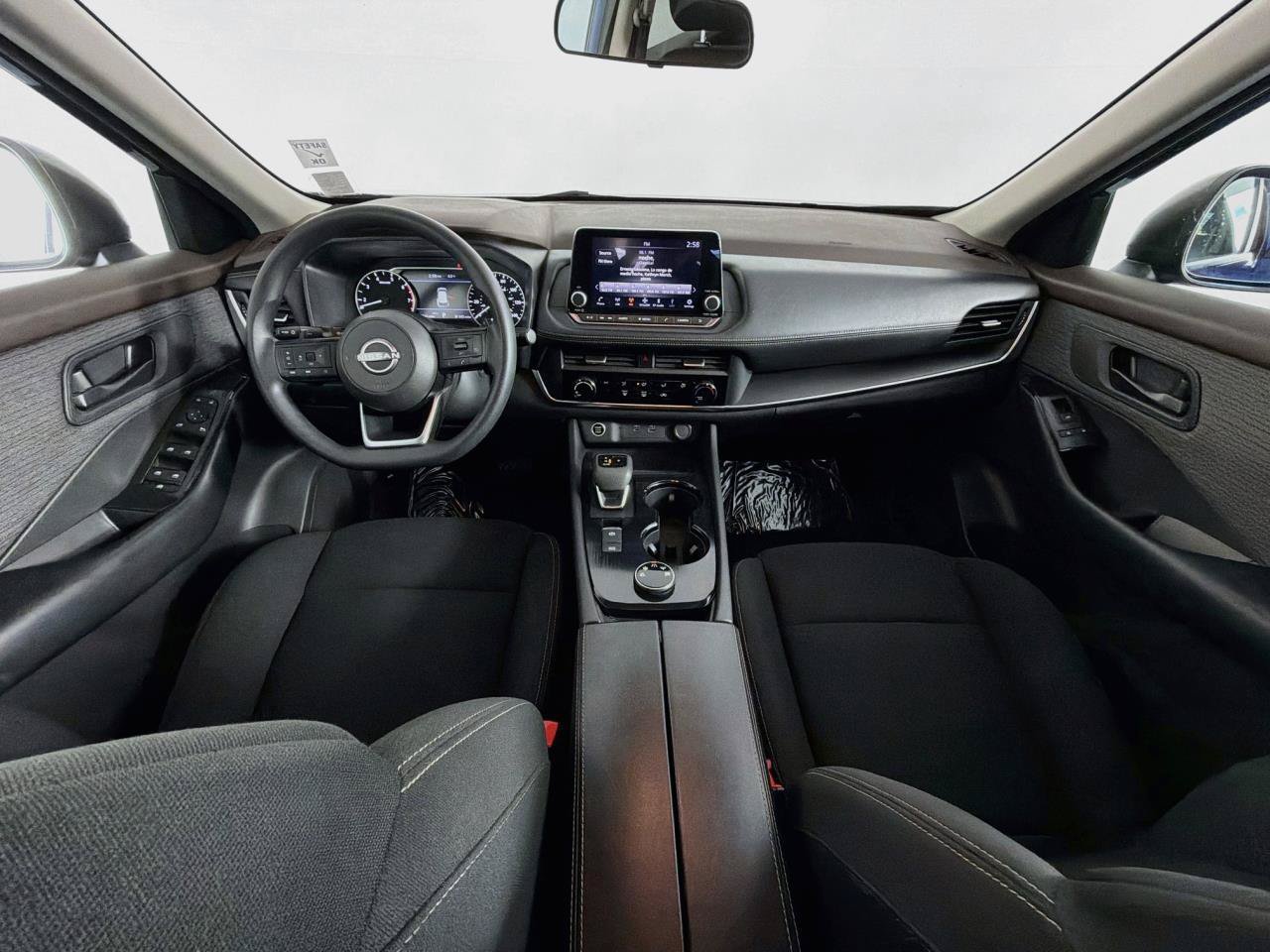 Used 2023 Nissan Rogue S AWD/4WD image 10