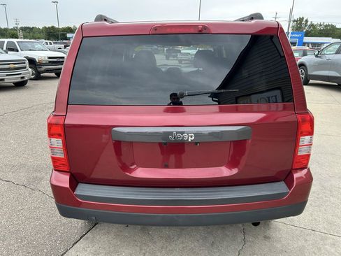 Used 2015 Jeep Patriot Sport w/ Power Value Group AWD/4WD image 6