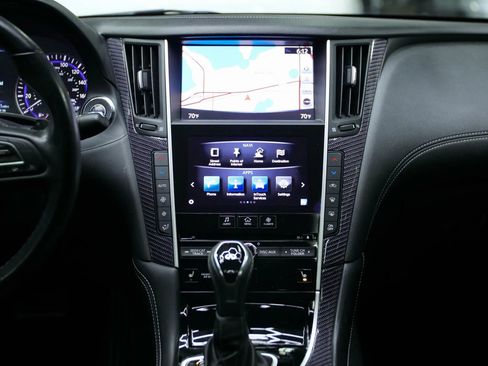 Used 2017 INFINITI Q60 Red Sport 400 image 37