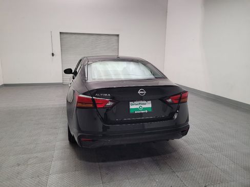 Used 2025 Nissan Altima 2.5 SV FWD image 6