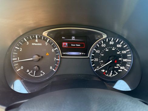 Used 2017 Nissan Altima 2.5 SR FWD image 27