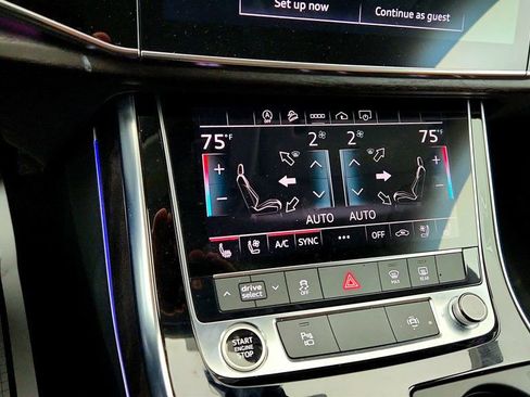 Used 2022 Audi Q8 Premium Plus w/ Premium Plus Package image 18