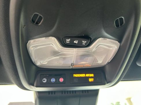 Used 2024 Chevrolet Colorado LT RWD image 49