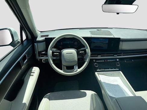Used 2025 Hyundai Santa Fe SEL FWD image 21