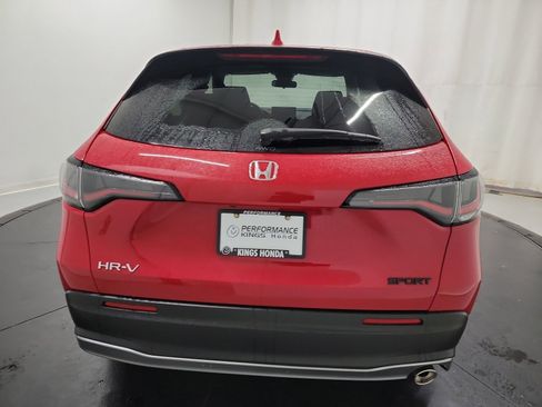 Certified 2025 Honda HR-V Sport image 8
