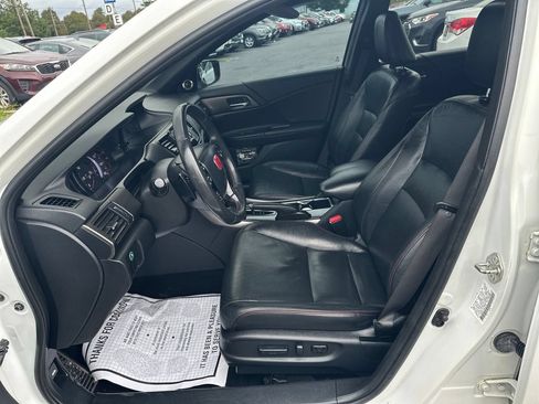 Used 2017 Honda Accord Sport Special Edition image 15