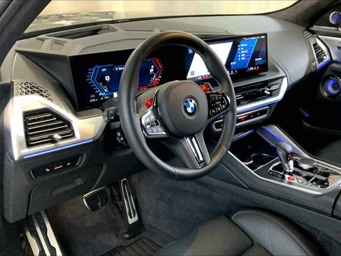 Used 2025 BMW XM image 17