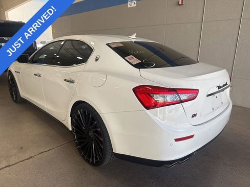 Used 2017 Maserati Ghibli S image 4