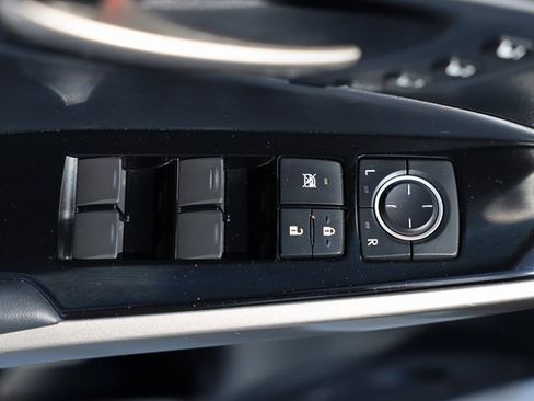 Used 2018 Lexus IS 300 AWD w/ Comfort Package image 10