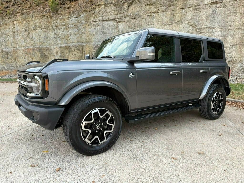 Used 2022 Ford Bronco Outer Banks AWD/4WD image 8