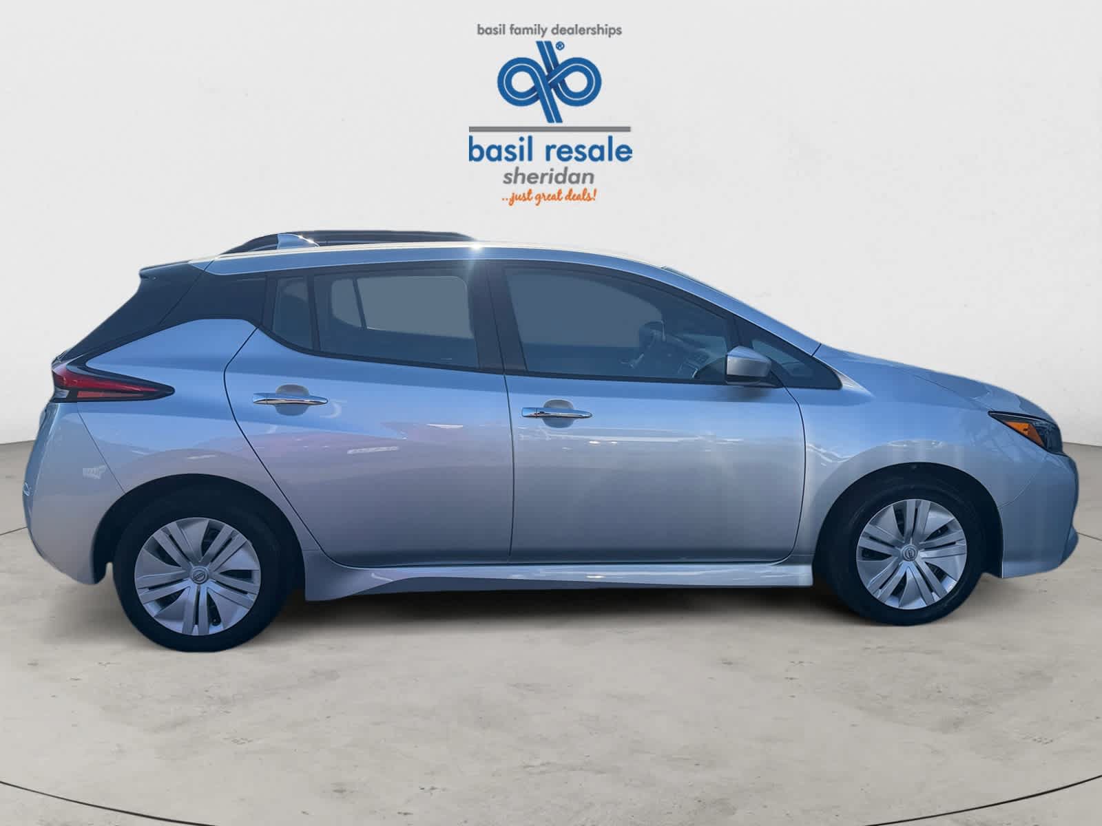 Used 2018 Nissan Leaf S w/ S Charge Package FWD image 8