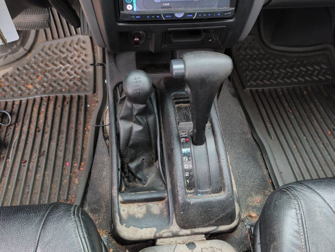 Used 2001 Nissan Xterra SE AWD/4WD image 38