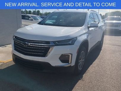 Used 2023 Chevrolet Traverse LT