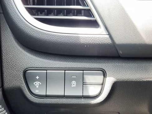 Certified 2024 Kia Seltos EX FWD image 21