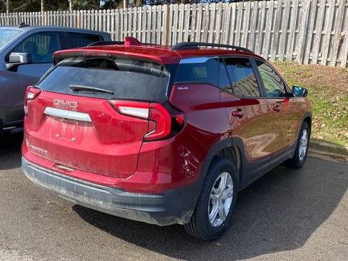 Certified 2023 GMC Terrain SLE w/ Driver Convenience Package image 2