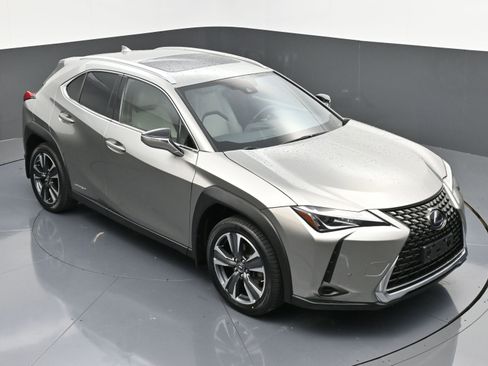 Used 2021 Lexus UX 250h w/ Premium Package image 46