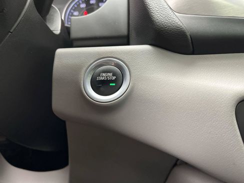 Used 2020 GMC Terrain SLT w/ Preferred Package AWD/4WD image 22