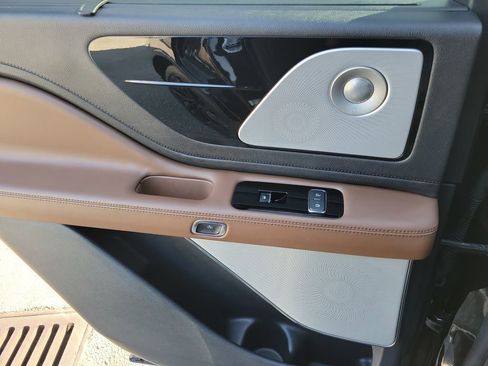 Certified 2022 Lincoln Aviator Reserve w/ Equipment Group 201A RWD image 12