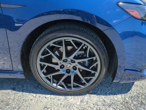 Used 2025 Toyota Camry XSE FWD image 12