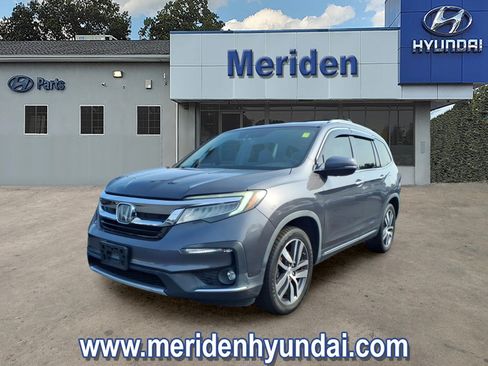 Used 2019 Honda Pilot Touring image 1