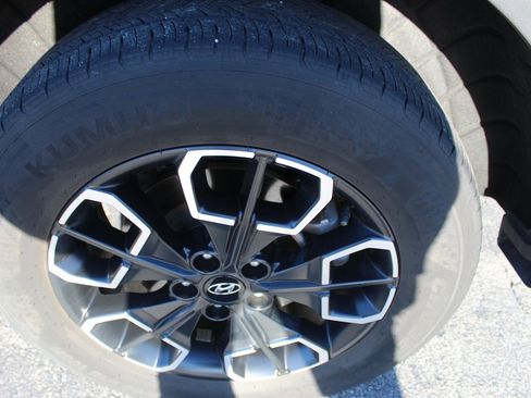 Used 2022 Hyundai Santa Cruz SEL image 16