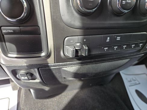 Used 2018 RAM 2500 SLT w/ Snow Chief Group image 16