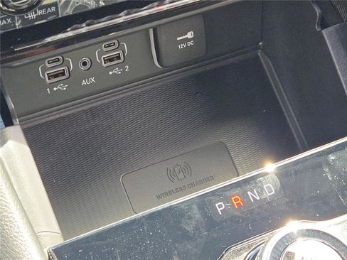 New 2025 Jeep Grand Cherokee Altitude image 31