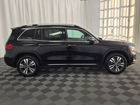 Used 2025 Mercedes-Benz GLB 250 4MATIC image 7