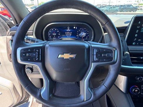Used 2022 Chevrolet Tahoe LT w/ Luxury Package AWD/4WD image 22