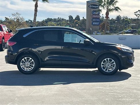 Used 2020 Ford Escape SE image 41