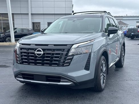 New 2026 Nissan Pathfinder Platinum AWD/4WD image 1