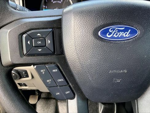Used 2020 Ford F250 XLT w/ XLT Premium Package AWD/4WD image 24