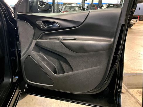 Used 2023 Chevrolet Equinox LT image 11