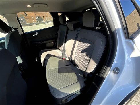 Certified 2021 Ford Escape SE image 24