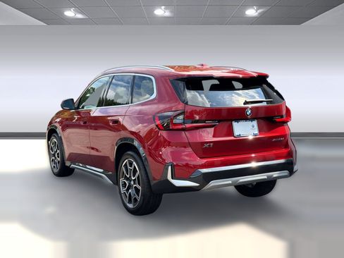 Certified 2026 BMW X1 xDrive28i AWD/4WD image 3