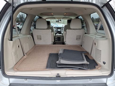 Used 2013 Ford Expedition Limited image 31