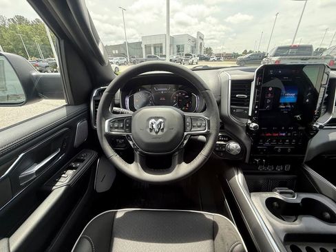 New 2026 RAM 1500 Laramie AWD/4WD image 10