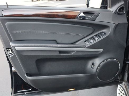 Used 2012 Mercedes-Benz GL 450 4MATIC image 13