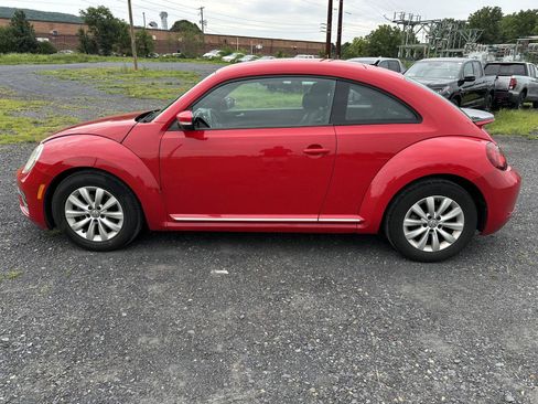 Used 2019 Volkswagen Beetle 2.0T FWD image 5