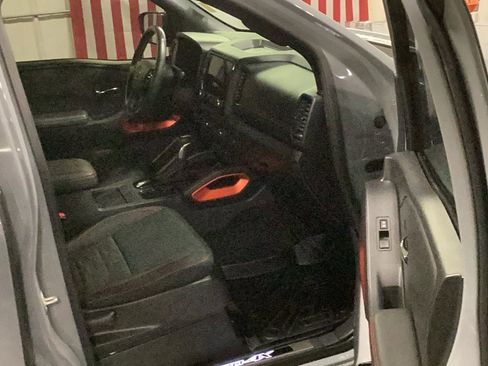 Used 2023 Nissan Frontier PRO-4X w/ Pro Convenience Package image 6
