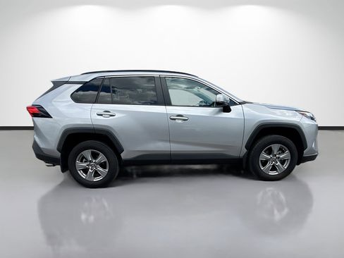 Used 2024 Toyota RAV4 XLE w/ Convenience Package image 2
