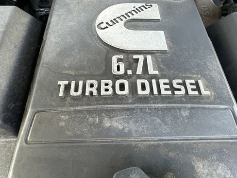 Used 2021 RAM 2500 Laramie w/ Safety Group AWD/4WD image 17