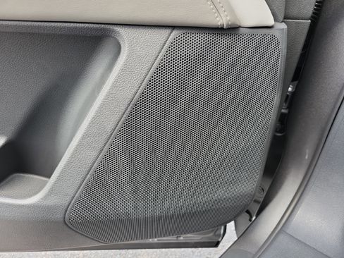 New 2027 INFINITI QX60 Luxe w/ Family Package FWD image 18