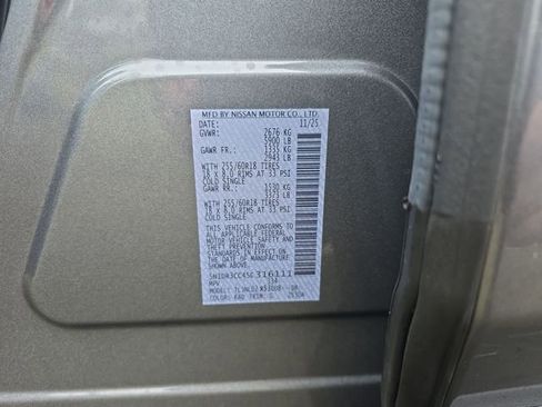 New 2025 Nissan Pathfinder SL image 17